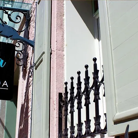 Hotel Ina Cunda Art *