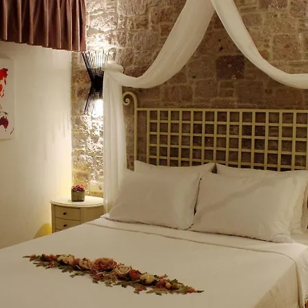 Ina Cunda Art Ayvalı