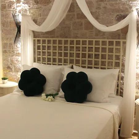 Ina Cunda Art Hotel