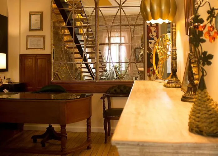 Ina Cunda Art فندق *