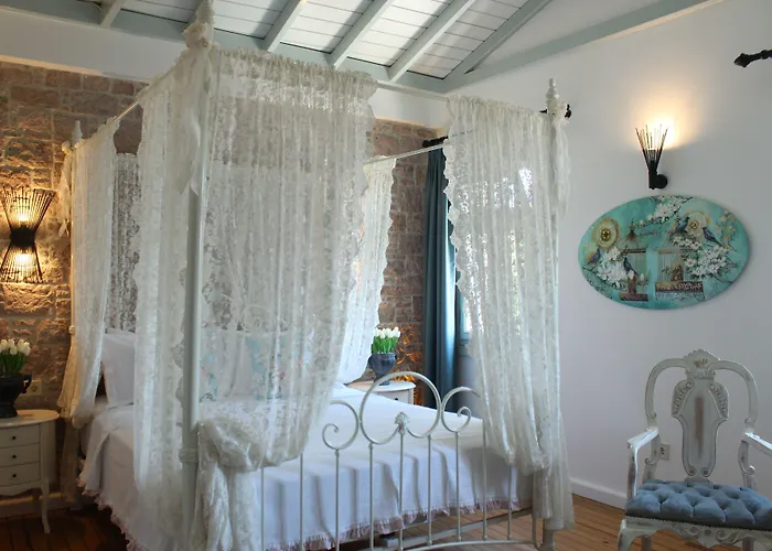 Ina Cunda Art فندق *